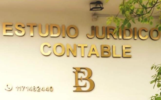Fachada del Estudio Jurídico Contable en Av. Eva Perón 3196, Castelar